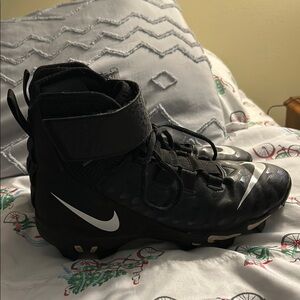 Nike Savage Shark 2 Men’s Size 7